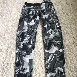 Nike pro grey and black leggings